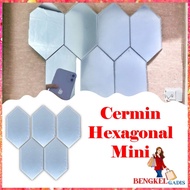 Bg Hexagonal Wall Mirror Sticker Mini Anti-Shatter Hexagon Glass Sticker Paste Mirror Wall Decoration Sticker Acrylic Tempered Glass Mirror Bathroom Toilet Decoration