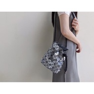 Brand new Issey Miyake BaoBao small bucket shiny round rope small bucket drawstring black white silver bucket bag bright white shiny black silver pearl silver