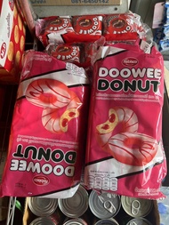 ดูวี่ โดนัด DOOWEE DONUT รสสตรอเบอร์รี่ 29g. บรรจุ 12 ซอง