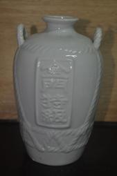 陶瓷金門特級空酒瓶高25長16寬16公分可交換物品