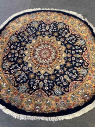 "Exquisite Handcrafted Persian Isfahan Round Carpet: Silk and Wool Blend on Cotton Base 5x5 ft (157x