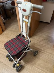 日本sunfeel 長者老人復康助行車 助行購物車