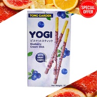 Biskut Stick Blueberry, Yogi Blueberry Cream with Fruit Chips Stick 32g