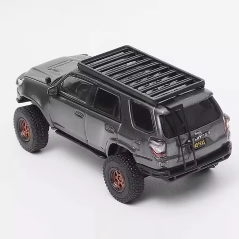 GCD Diecast 1:64 Scale 4 Runner Off-road Modified Version with Accessories Alloy Simulation Car Mode