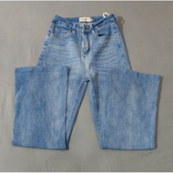 Anain Flare Jeans