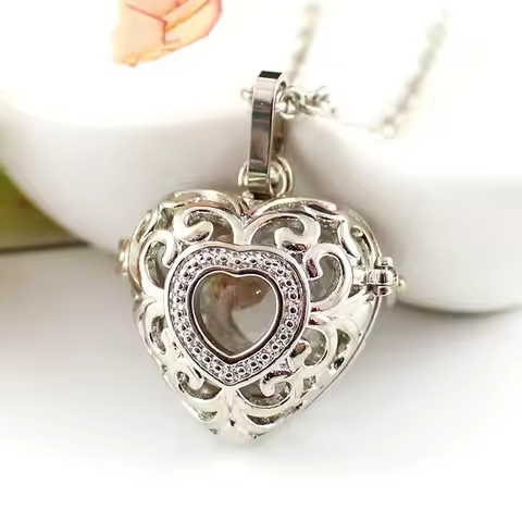 Fashion Creative Heart With Glass Globe Cinnabar Perfume Oil Necklace Exquisite Heart Angel Wings Cr