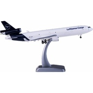 German Lufthansa Cargo Aircraft MD-11F 1/200 Hogan Wings Display model