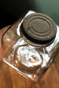 日本老件 圓鐵蓋方形玻璃罐