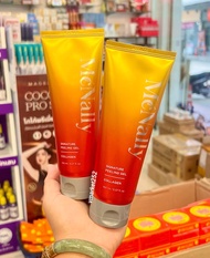 เจลผลัดเซลล์ผิวที่ตายแล้ว McNally Signature Peeling Gel Collagen 150mL ช่วยให้ผิวเรียบเนียน ให้ความช