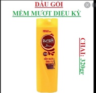 Dầu Gội Sunsilk Mềm Mượt Diệu Kỳ Từ Tinh Dầu Tự Nhiên 320g vàng
