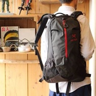 "On Sale" Arc'teryx 不死鳥 不死鳥背包 不死鳥背囊 arro22 arro 22 全新 行貨 終生香港有保養 Arcteryx bag 始祖鳥 紫色 白色 冰藍色 深藍色 灰白色 