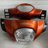 หลอดไฟหน้ารถจักรยานยนต์ Honda Wuyang Yinhao ใหม่ WY125-6/S ชุดหลอดไฟใหญ่ กล่องไฟอุปกรณ์ตกแต่งสีขาว อ