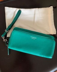 Coach Wallet 容量大長銀包，可放手機，有單原價$2950