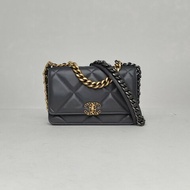 CHANEL 19BAG旋鈕WOC19深灰色羊皮晶片開金銀扣肩背包