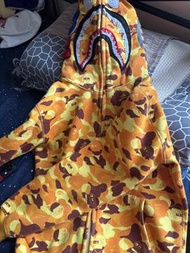 BAPE 鯊魚迷彩連帽外套