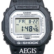 G-SHOCK CASIO DW-5600BS AEGIS 腕錶，與電影《毀滅之國的守護者》聯名款。炭灰色紋理印花。限量 450 枚，每枚都有序號。 2005 年 9 月發售。三國丘店有售。