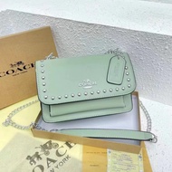 Coach COACH Flap Opening Closing Solid Color Simple Fashion Leather Stitching Chain Shoulder Messenger Handbag Clever