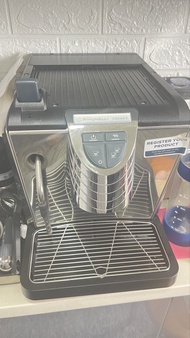 Nearly new nuova simonelli oscar II