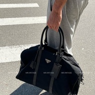 Prada尼龍旅行袋