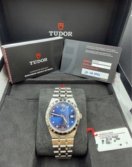 全新筍價Tudor帝舵皇家系列帶鑽藍色錶盤男錶38mm