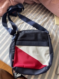 Tommy Hilfiger Courier Bag/ Messenger Bag 郵差包 帆布包 斜背包