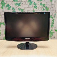 TOMBOL Monitor LCD SAMSUNG 19 INCH WIDE TOUCH BUTTON LIKE NEW LEBAY