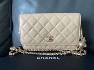 Chanel lambskin wallet-on-chain with gold metal ball.羊皮金球WOC. Full set with receipt. Never used, bought in Jan 2022.