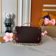 2025 New Style 2025 Shoulder Bag Messenger Bag High-value