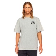 【WS】NIKE NSW SB LOGO TEE 灰 男款 運動 休閒 短袖 T恤 短T DC7818-063