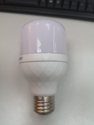 燈膽e27  led 10w
