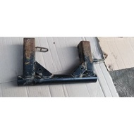 Arm mounting Xeon carburetor ORI removed