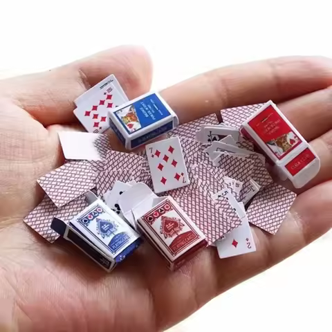 1 Set 1:12 Cute Miniature Dollhouse Cute Mini Poker Playing Cards Style Random Mini Cute Poker For D