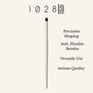 1028 ARTISAN Precision Eyeshadow Brush E17 | Professional Eye Makeup Brush | Soft & Accurate Applica