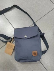 🔝全新正貨Fjallraven北極狐斜挎包 單肩包 小挎包 香港現貨/順豐速遞