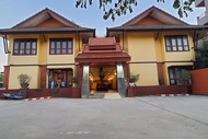 โรงแรมเยลโลว์ ทีค (Yellow Tique Hotel)