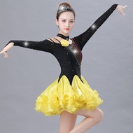 ใหม่สุภาพสตรี Rumba Dance Outfit สไตล์ Micro-Beautiful กระพือสําหรับการแข่งขันและการแสดงเต้นรําละติน