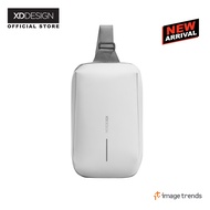 XD Design Urban Water Resistant Expandable Sling off white