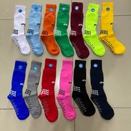 AVO FUTSAL SOCKS KIDS ANTISLIPR9 - AVO KIDS SOCKS - AVO KIDS FOOTBALL SOCKS - JUNIOR ANTISLIP FUTSAL