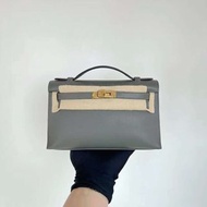Kelly Pochette 積雨雲灰 金扣 Swift B stamp
