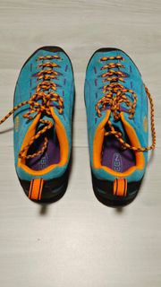 KEEN 戶外鞋