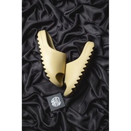 Pure Original YEEZY SLIDE "Sand" Sand Color Coconut Slippers FW6344