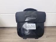 德國Brompton Ortlieb Mini O Bag小布馬鞍袋前置包 Brompton 折疊自行車設計的黑色 Ortlieb Mini O Bag 防水車包