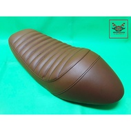 YAMAHA SR400 SR500-"BROWN" COMPLETE SEAT with "BLACK" STITCH // BROWN Curly Fabric Pointed Bottom BL