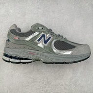New Balance 2002R ML2002RA