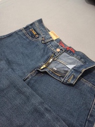 Promo Besar-Besaran Celana Panjang Standar Jeans WR Pria dengan Kualitas Bahan Premium
