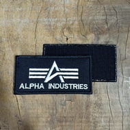 อาร์ม ALPHA INDUSTRIES ใส่ตีนตุ๊กแก