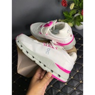 OC Women's Running Shoes (On Cloud)