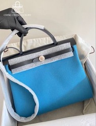 🌈Hermes🩵Herbag 31🩵新牛仔藍拼黑色銀扣🌈未使用閑置🌟W Stamp🌟原貼膜在🌟herbag31🌟herbag🌟愛馬仕🌟
