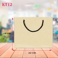 Combo 50 Túi quai giấy KT12 (KT 18 x 22 x16 cm)