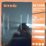 TENDA WIRELESS ROUTER AC6 AC1200 SMART DUAL BAND WIFI ROUTER
